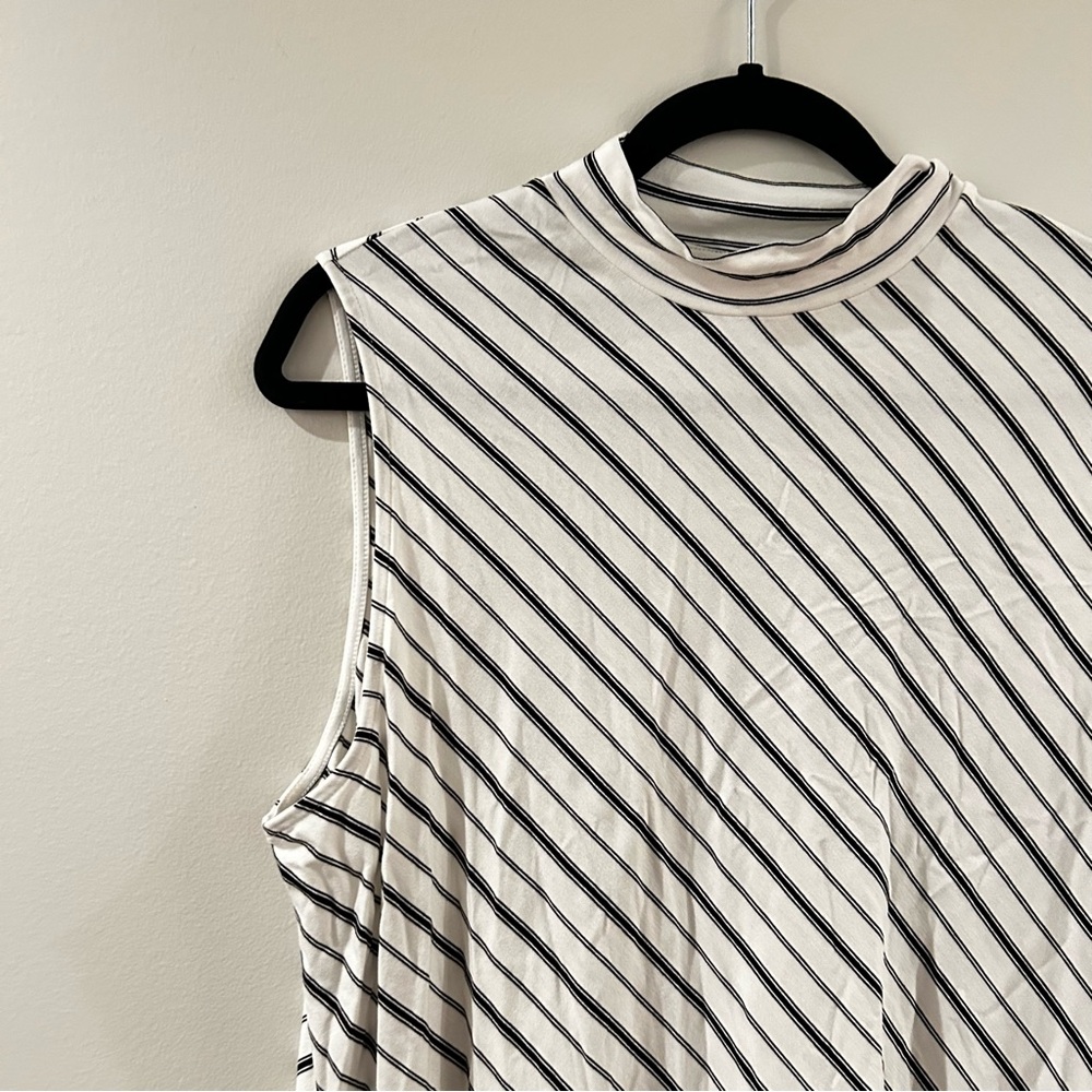 Chico's Black and White Diagonal Stripe Mock Neck Tank Top | Size 3 (XL)| NWT - Picture 2 of 6